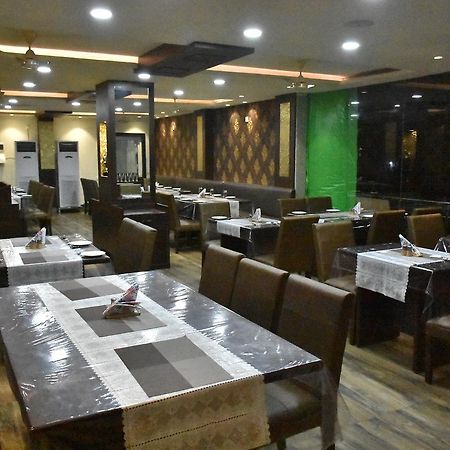 Kishanganj Hotel Daftari Palace מראה חיצוני תמונה