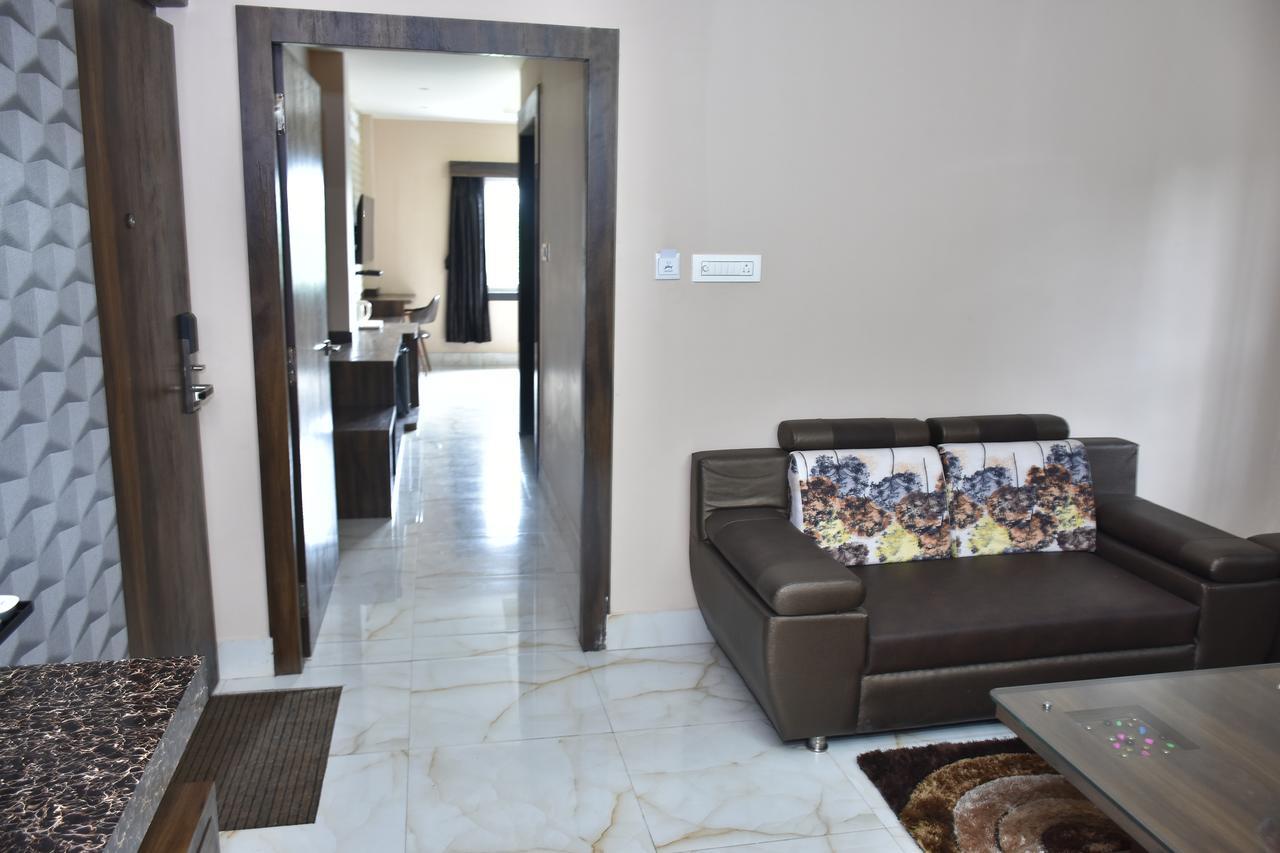 Kishanganj Hotel Daftari Palace מראה חיצוני תמונה