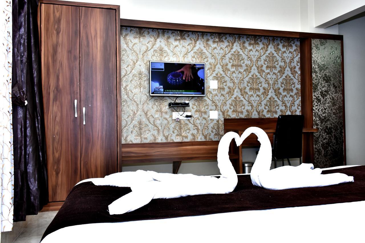 Kishanganj Hotel Daftari Palace מראה חיצוני תמונה