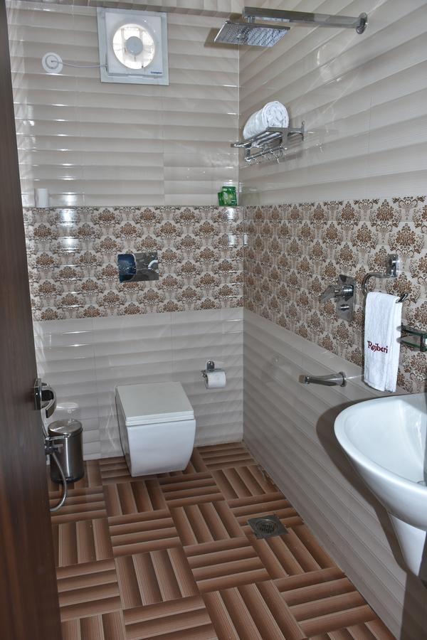 Kishanganj Hotel Daftari Palace מראה חיצוני תמונה