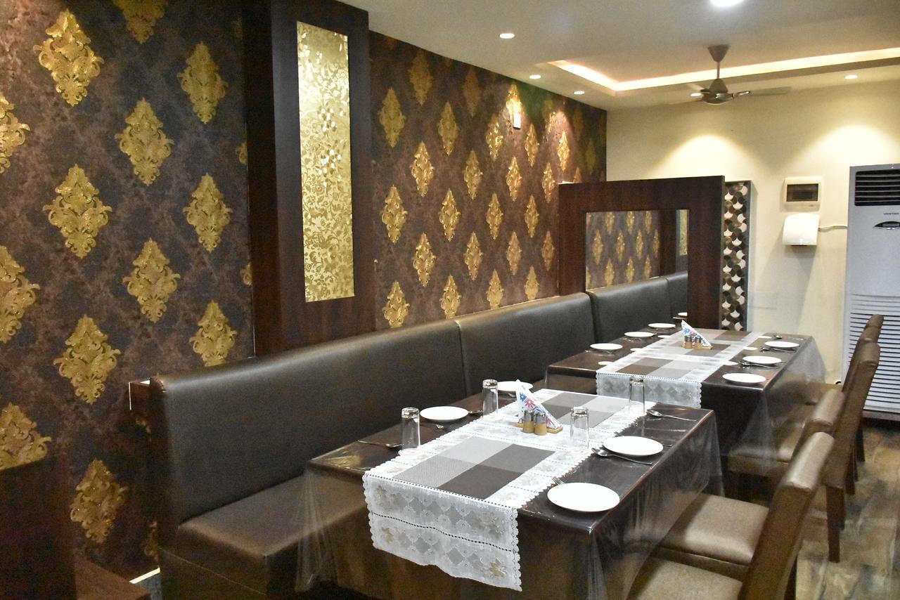 Kishanganj Hotel Daftari Palace מראה חיצוני תמונה