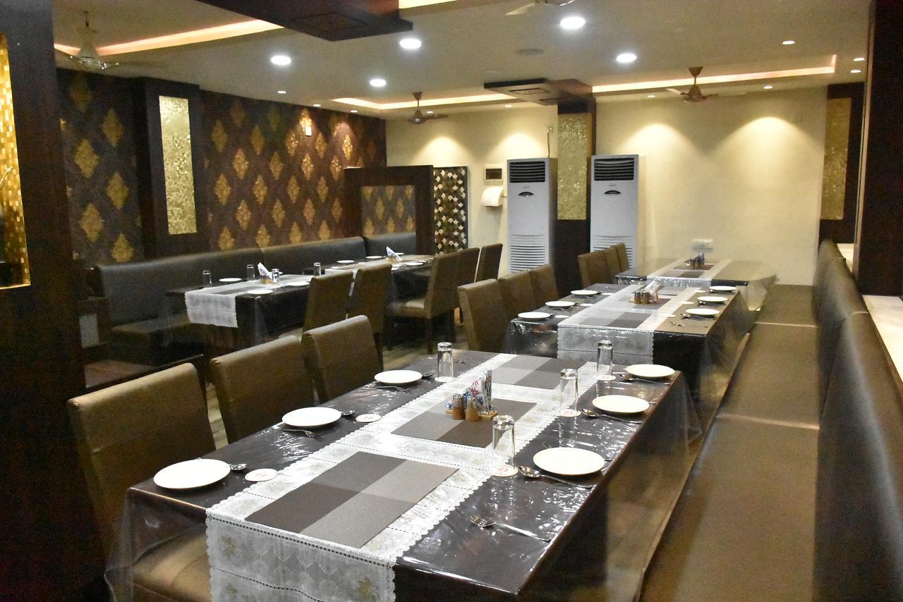 Kishanganj Hotel Daftari Palace מראה חיצוני תמונה